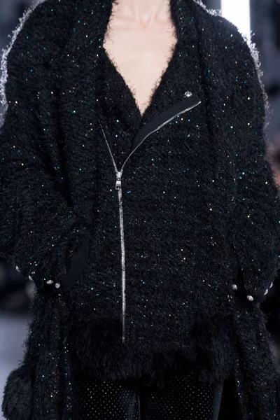 Look 75